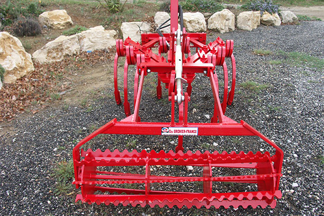 Cultivateur vigne extensible en V Grenier Franco